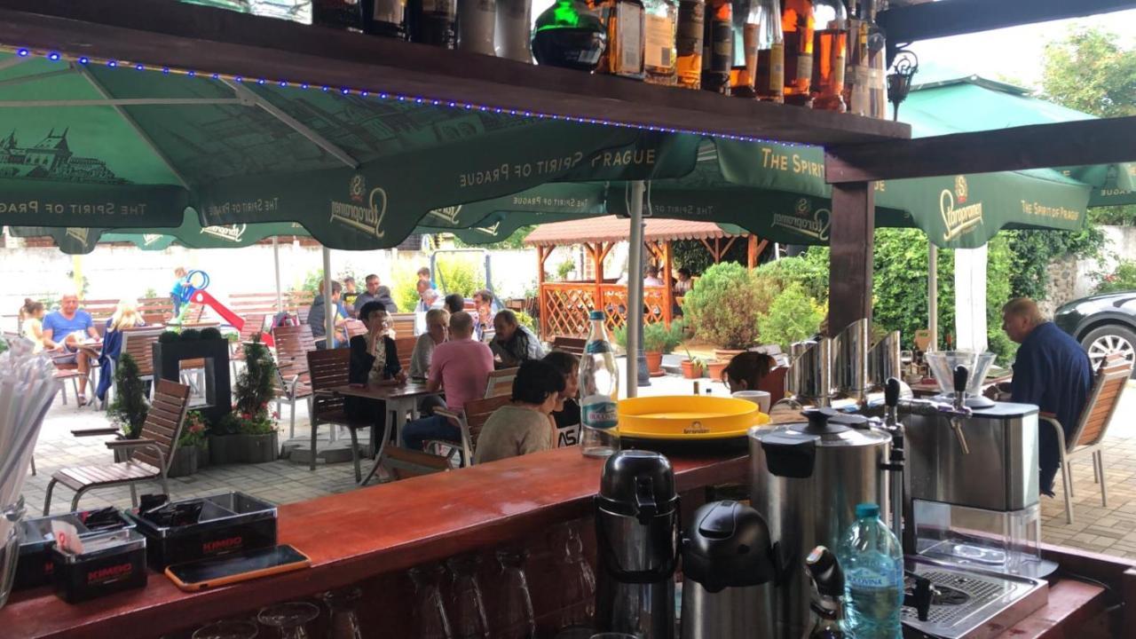Pensiune Restaurant Indus Ocna Sibiului Eksteriør billede